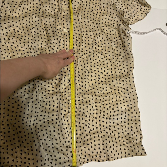 Banana Republic Silk Polka Dot Blouse Cap Sleeves - Picture 6 of 12